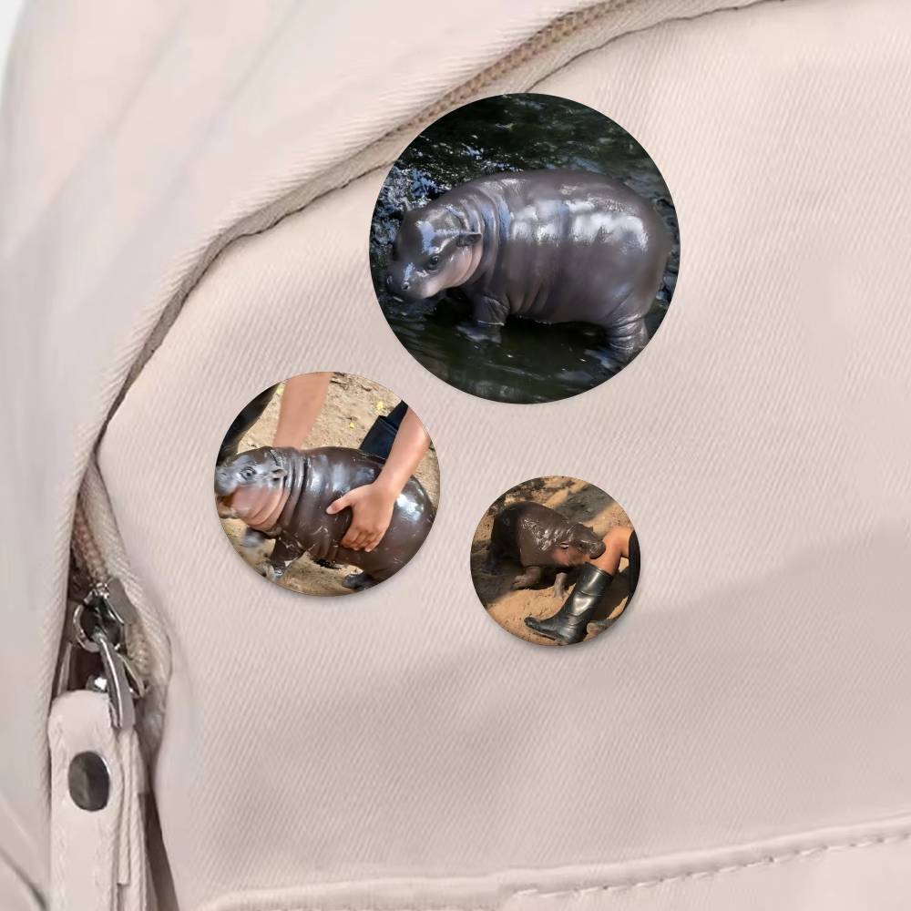 Baby Hippo Moo Deng Badge Tinp – Baby Clothing Japan Bewertung und Preis